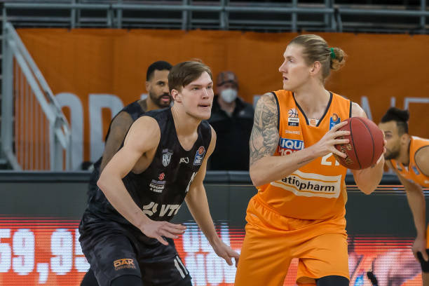 在皇马阵中 在皇马阵中