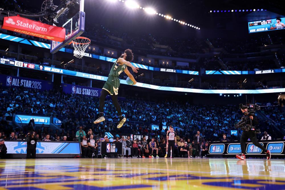 李圣龙搂郑 李圣龙搂郑