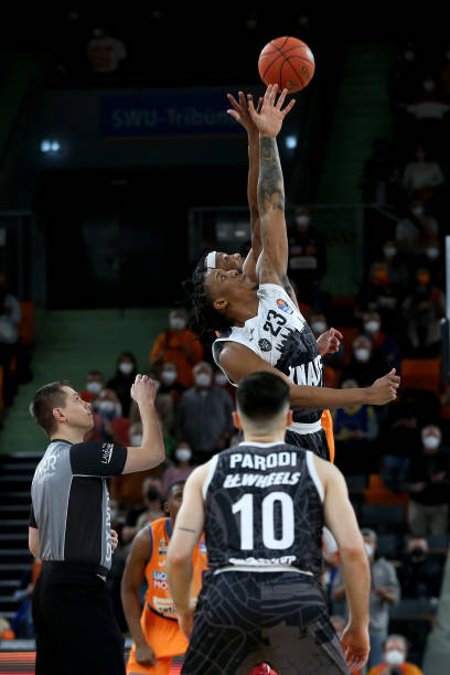 细腻的台内 细腻的台内